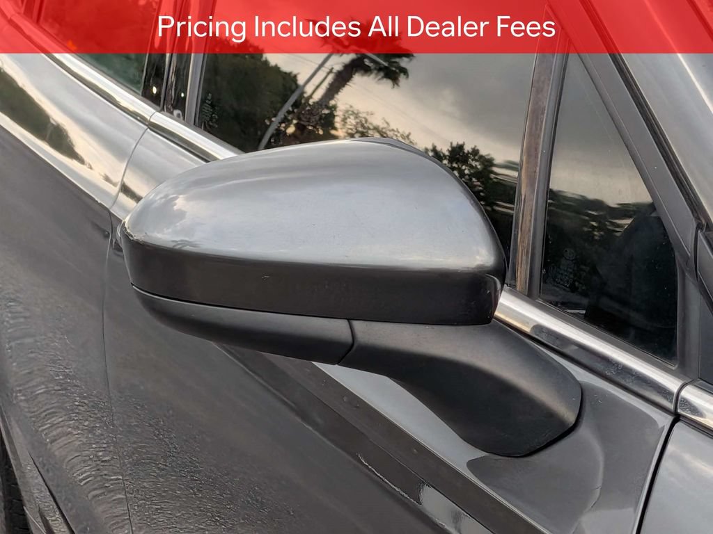 Used 2018 Ford Fusion SE w/ Equipment Group 201A FWD image 12