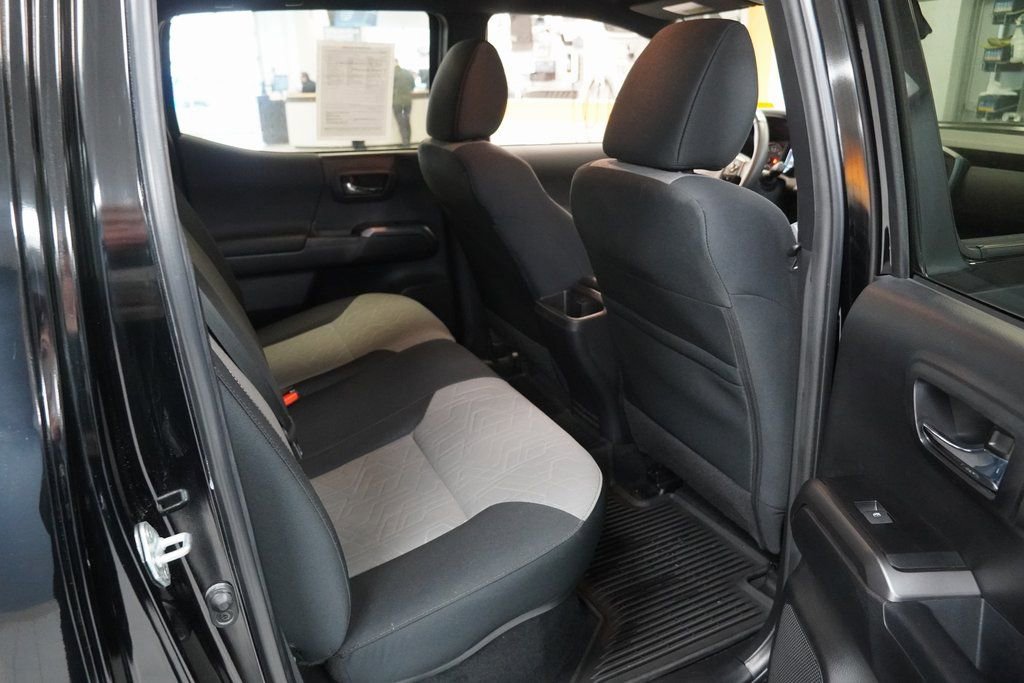 Used 2023 Toyota Tacoma TRD Sport image 22