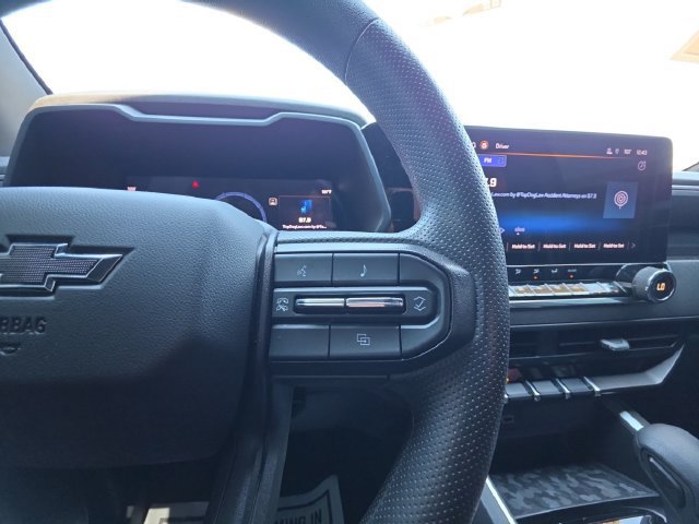 Used 2025 Chevrolet Colorado Trail Boss AWD/4WD image 12