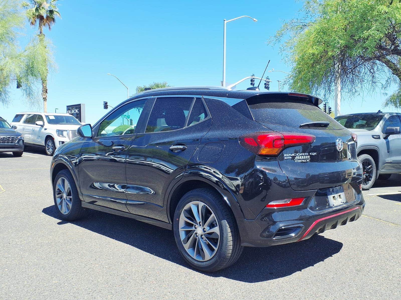 Used 2022 Buick Encore GX Select w/ Sport Touring Package AWD/4WD image 8