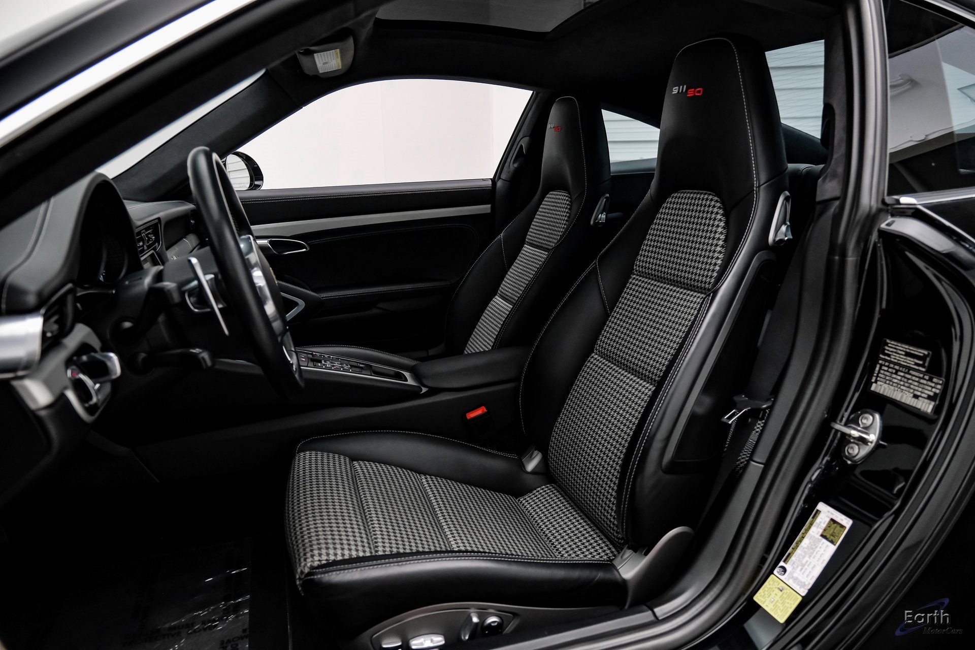 Used 2014 Porsche 911 50th Anniversary Edition image 36