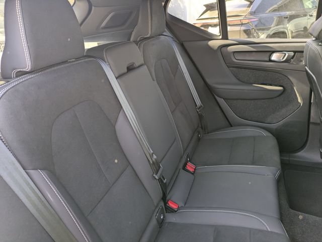 Certified 2023 Volvo XC40 Recharge Ultimate w/ Protection Package Premier AWD/4WD image 29