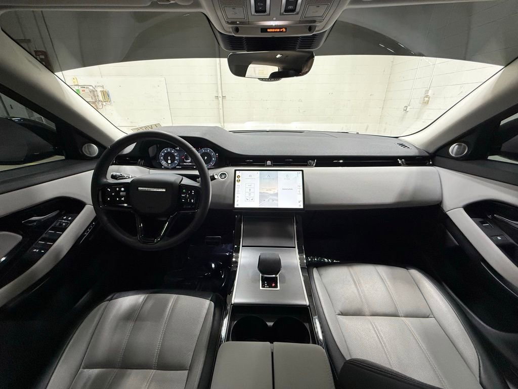 Used 2024 Land Rover Range Rover Evoque Dynamic SE AWD/4WD image 24
