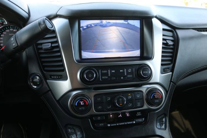 Used 2018 Chevrolet Suburban Premier image 12