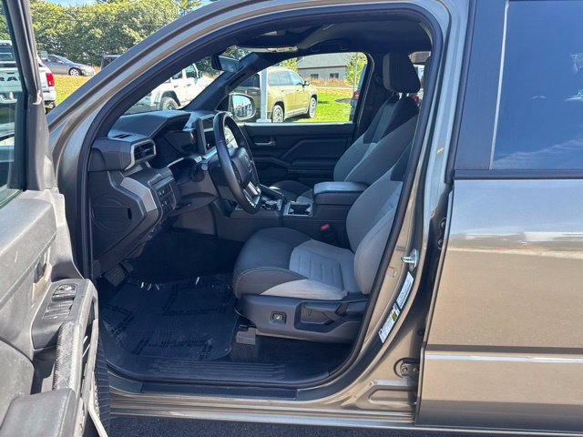 Used 2024 Toyota Tacoma TRD Off-Road AWD/4WD image 20