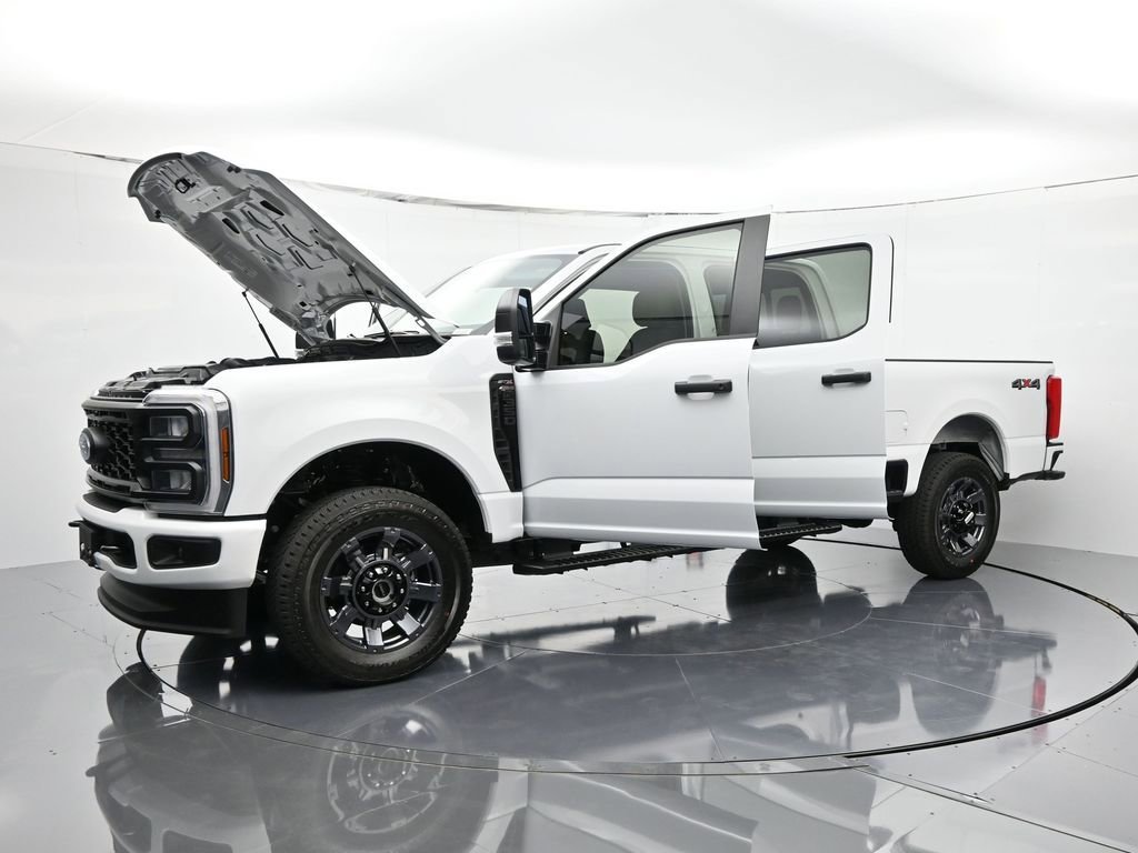 New 2026 Ford F350 XL w/ XL Chrome Package image 46