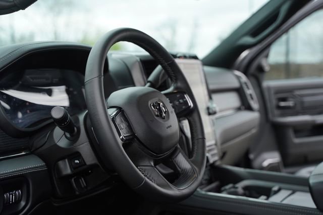 Used 2024 RAM 2500 Limited image 27