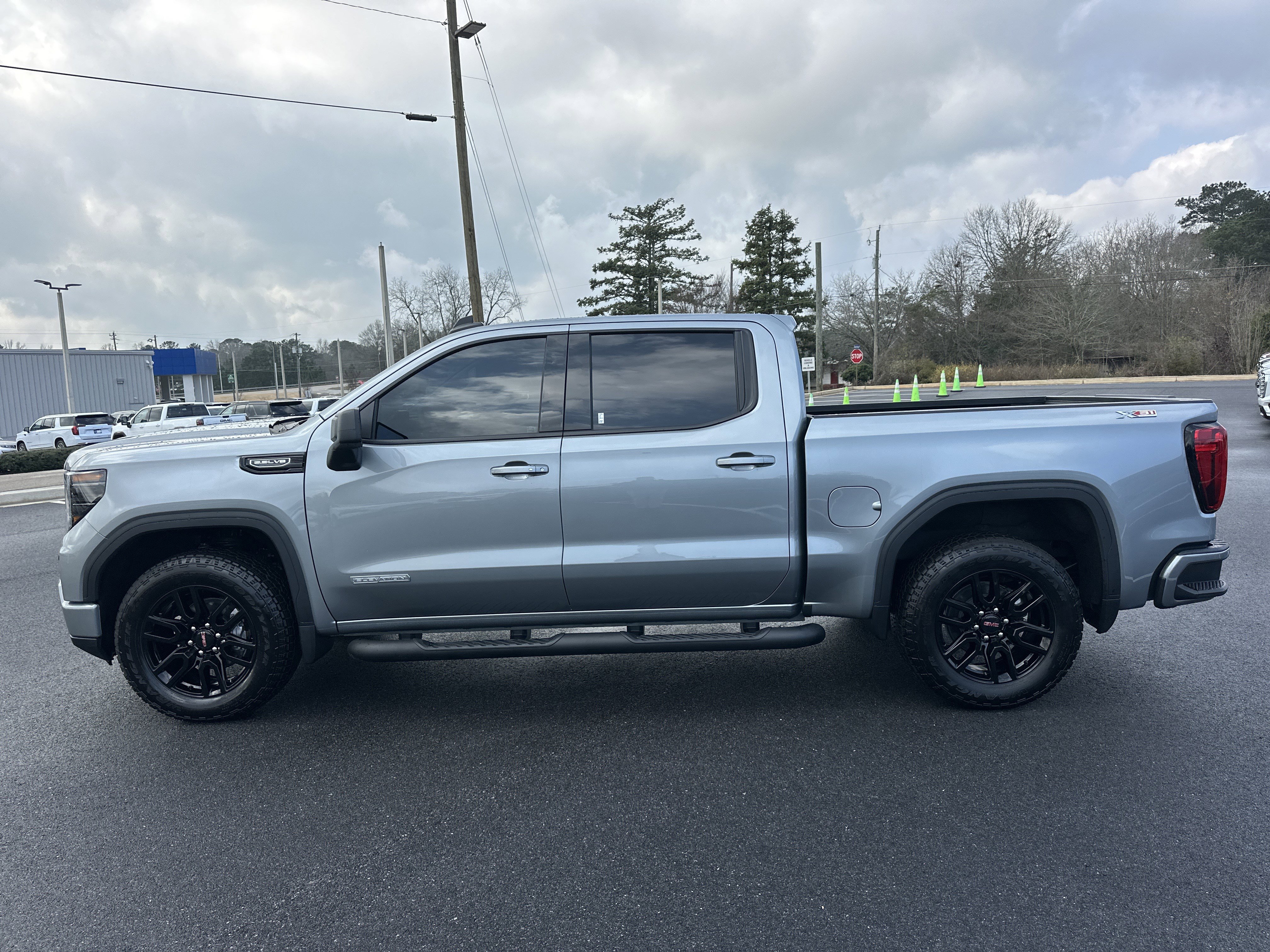 Certified 2026 GMC Sierra 1500 Elevation image 9