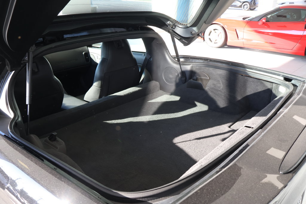 Used 2007 Chevrolet Corvette Coupe w/ Preferred Equipment Group RWD image 34