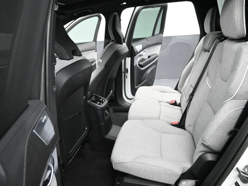 Used 2023 Volvo XC90 T8 Ultimate AWD/4WD image 12