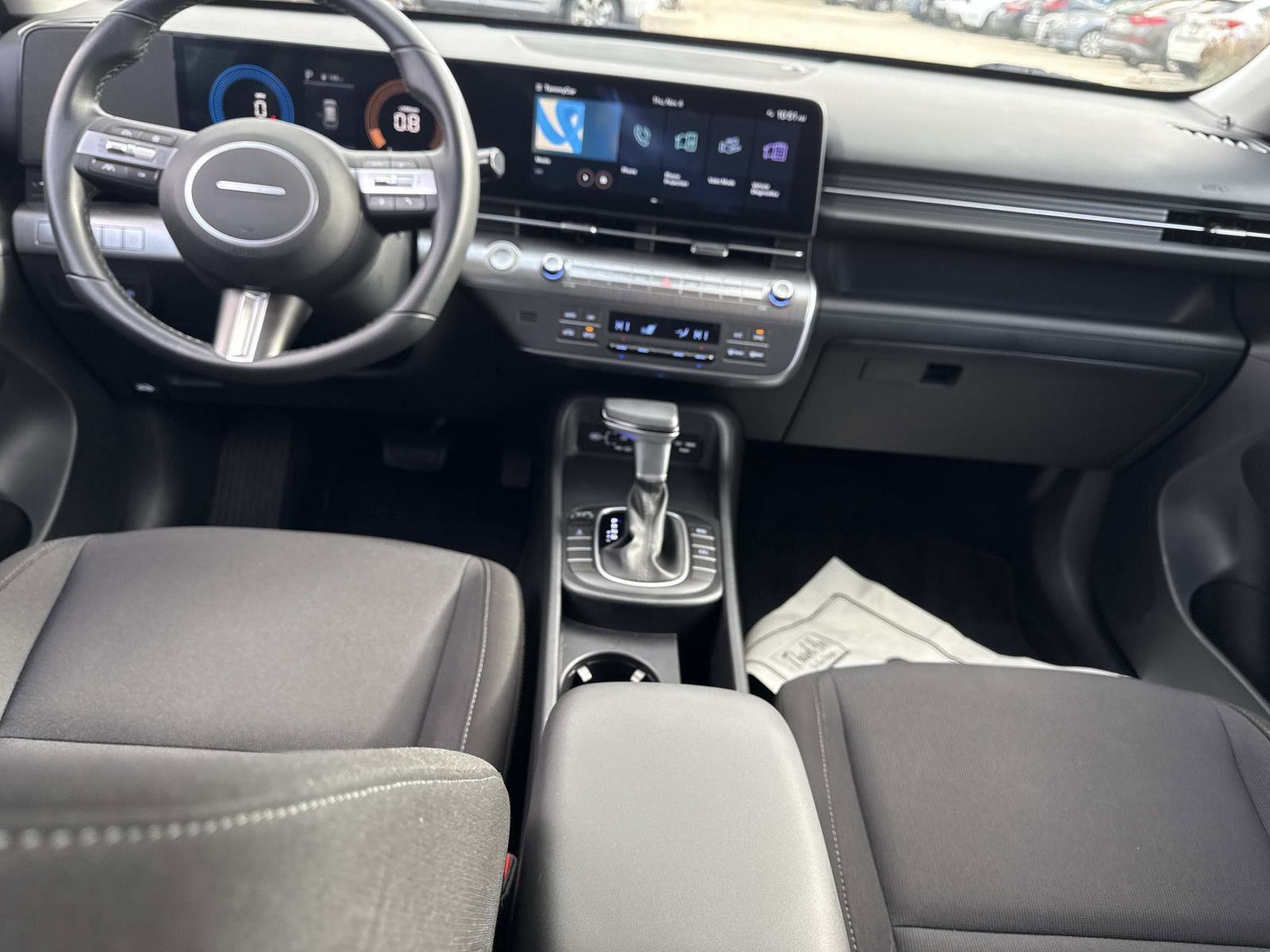 Used 2024 Hyundai Kona SEL image 16