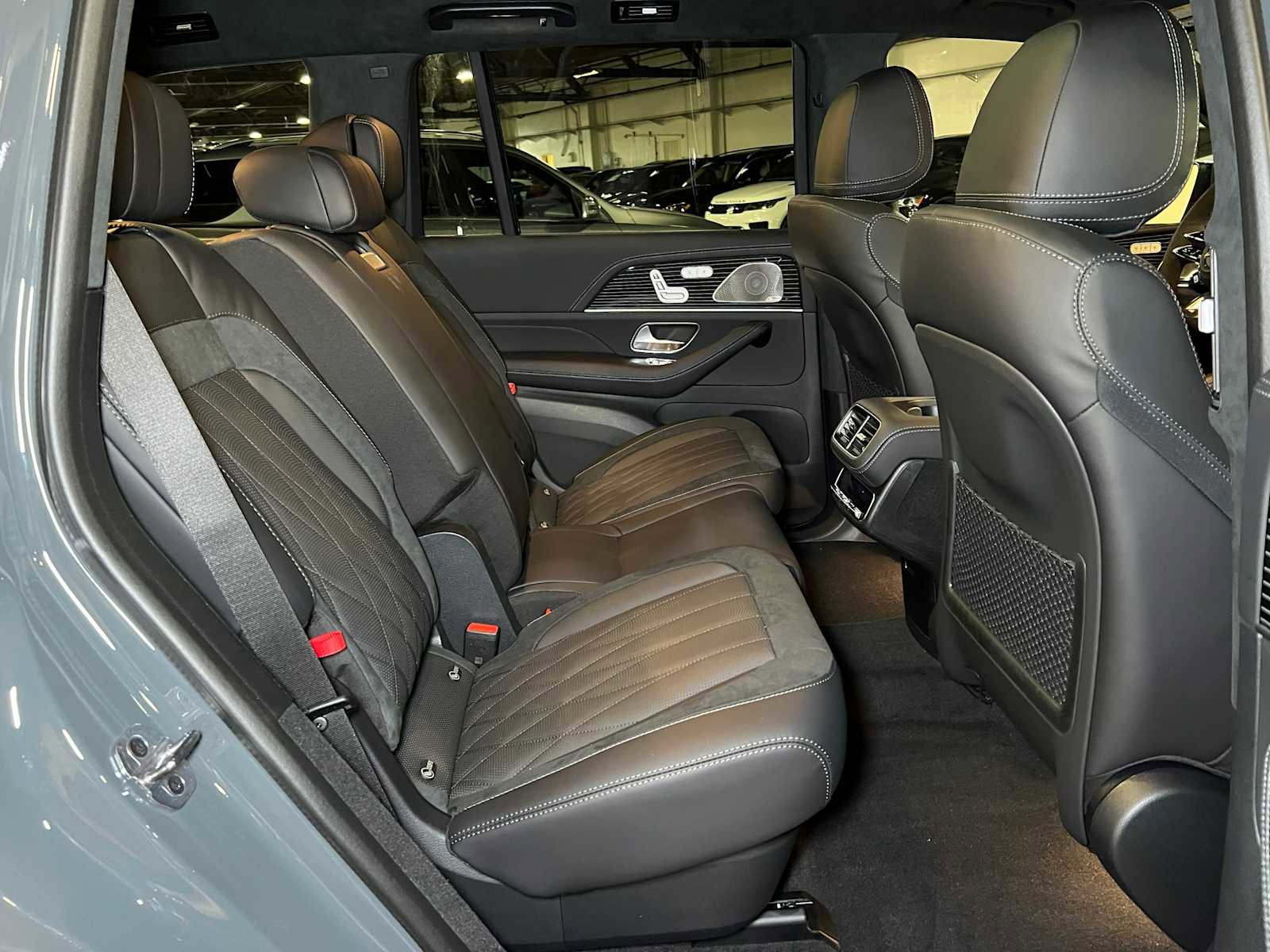 New 2025 Mercedes-Benz GLS 63 AMG 4MATIC image 13