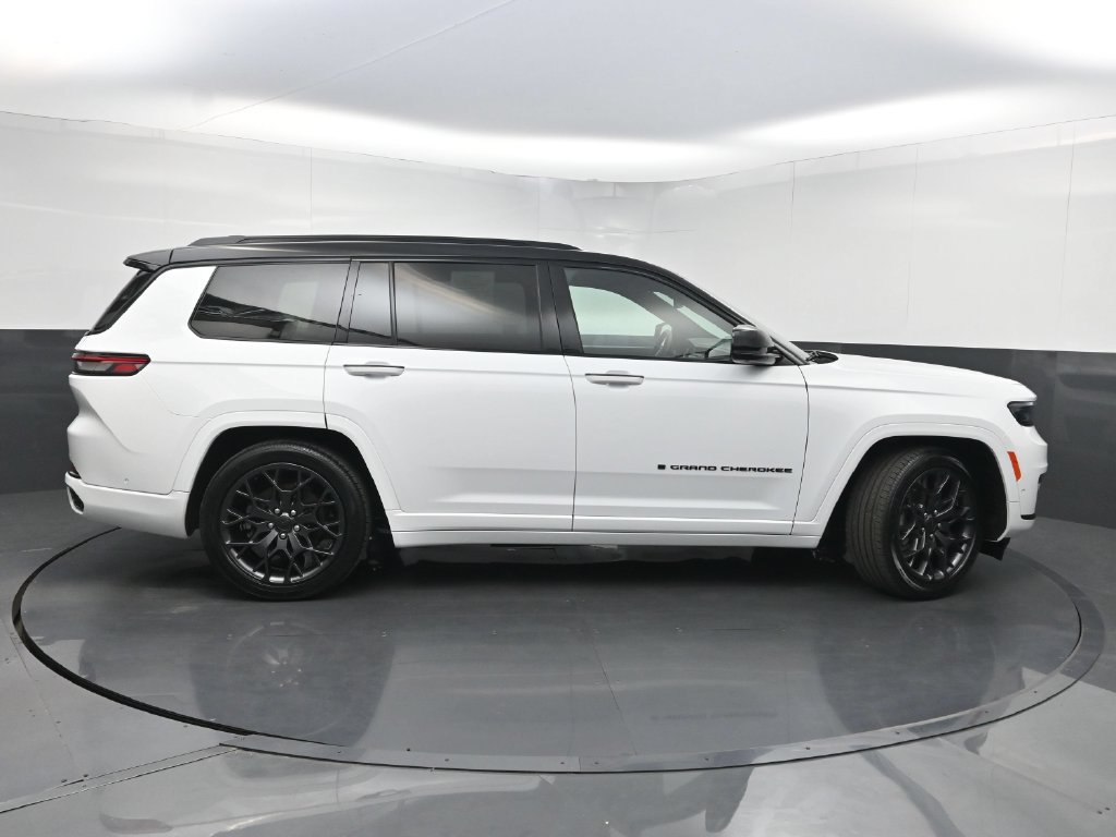 Used 2023 Jeep Grand Cherokee L Summit w/ High Altitude Package AWD/4WD image 52