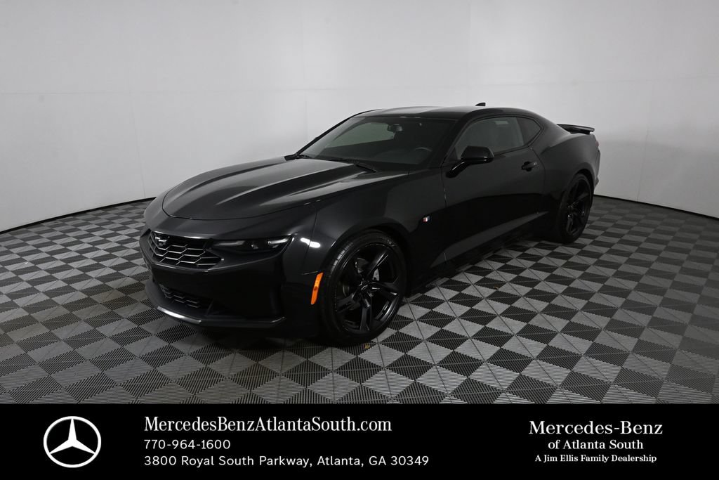 Used 2022 Chevrolet Camaro LT RWD image 1