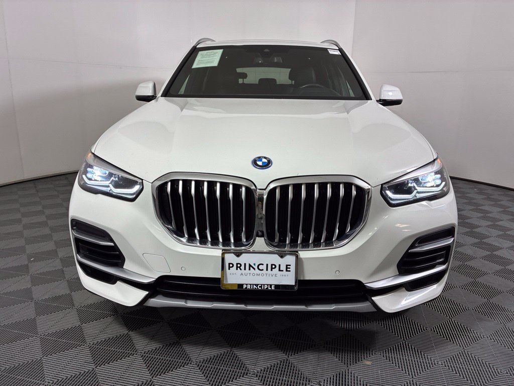 Used 2023 BMW X5 xDrive45e AWD/4WD image 3