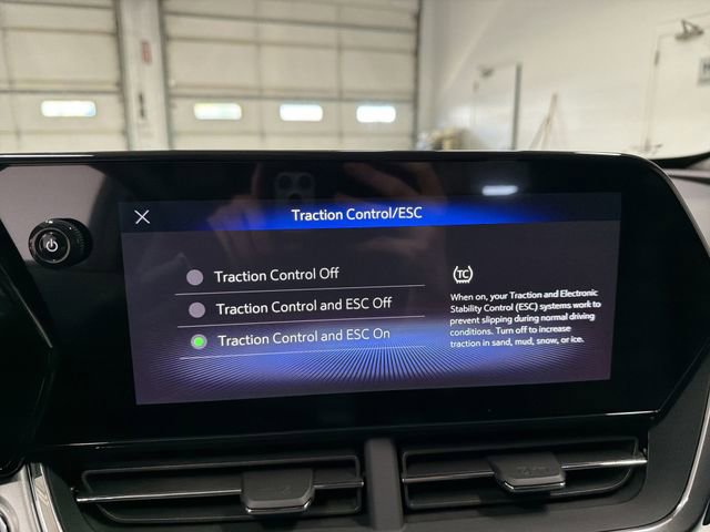 New 2026 Chevrolet Trax LT w/ Driver Confidence Package FWD image 27