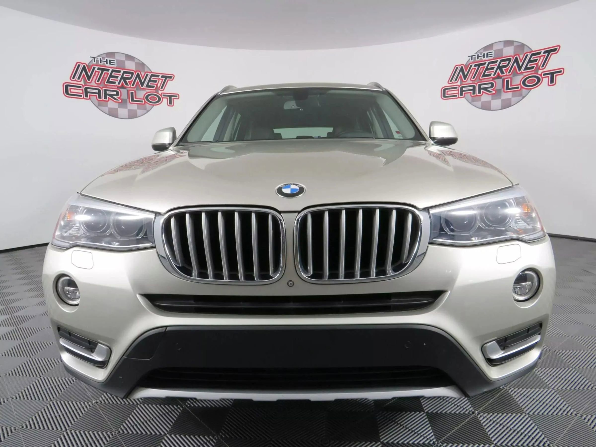Used 2017 BMW X3 xDrive35i image 2