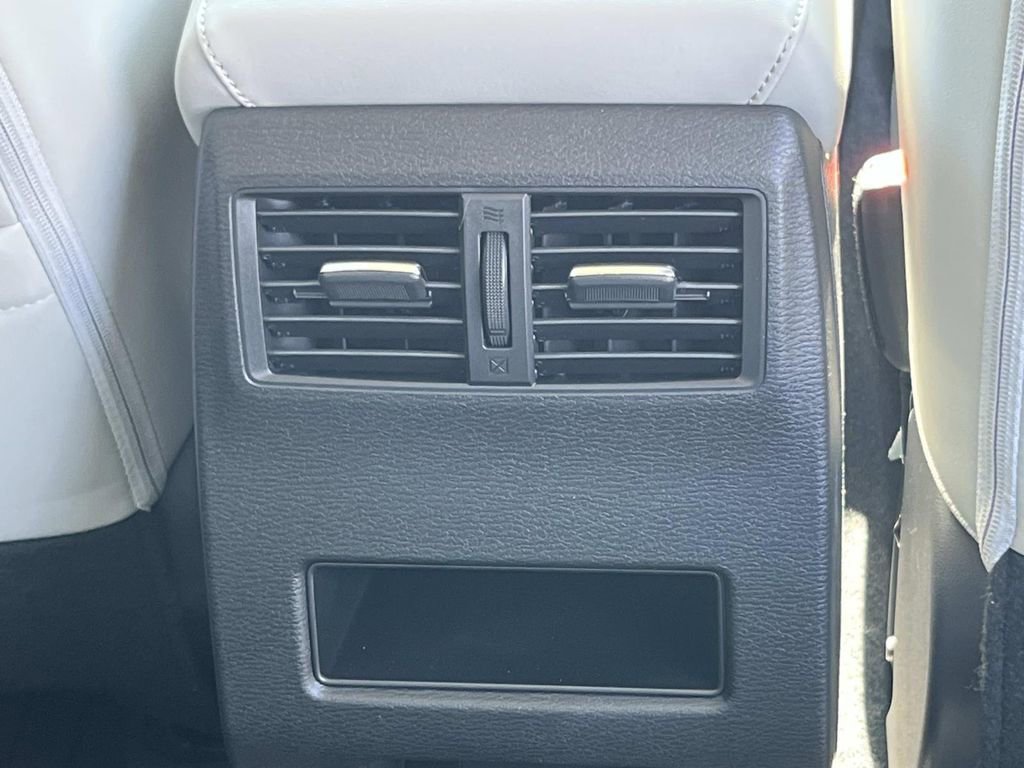 New 2026 Mitsubishi Outlander SE FWD image 15