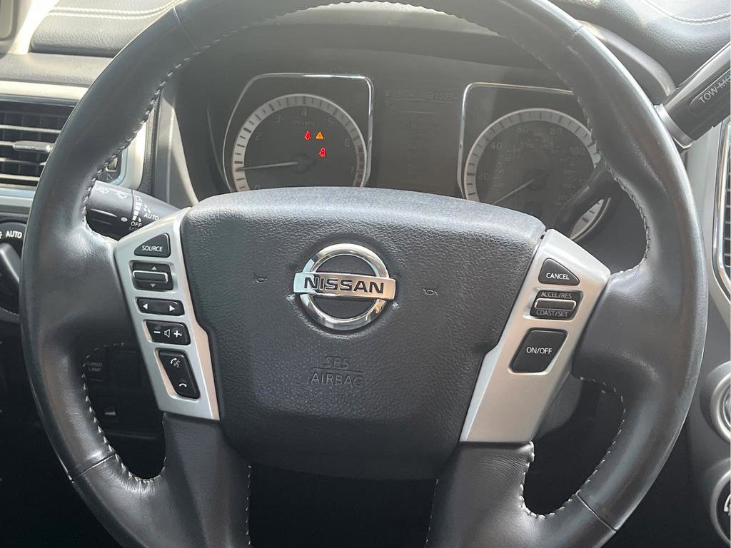 Used 2017 Nissan Titan PRO-4X image 21