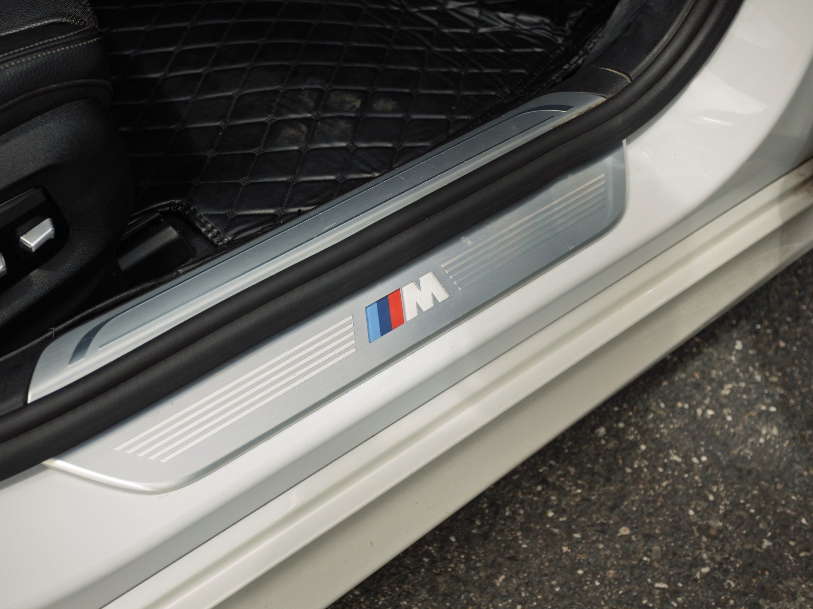 Used 2018 BMW 740i RWD image 24