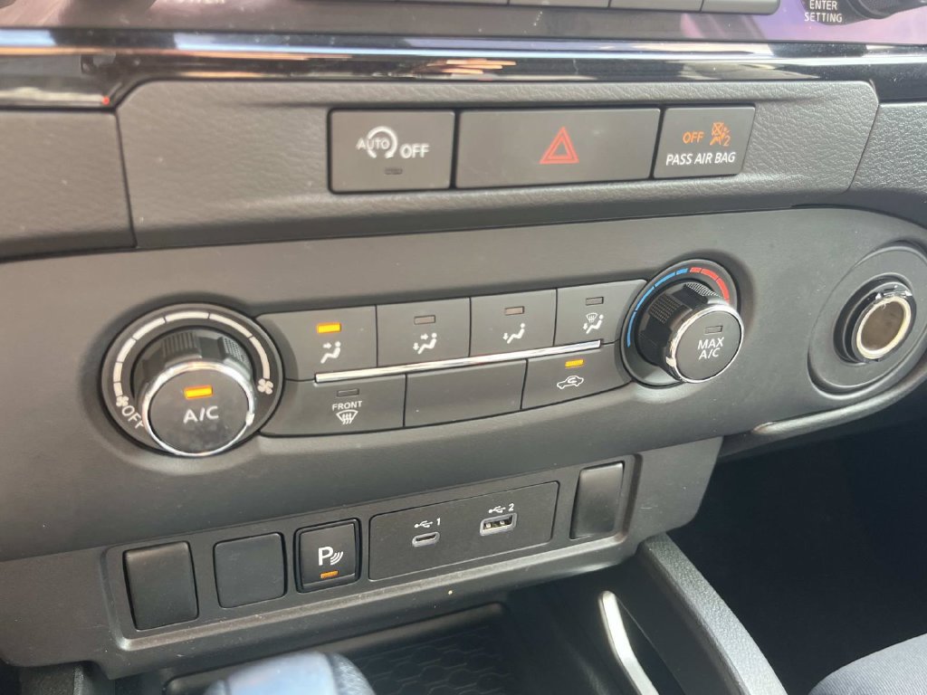 Used 2023 Nissan Frontier SV w/ Technology Package RWD image 39