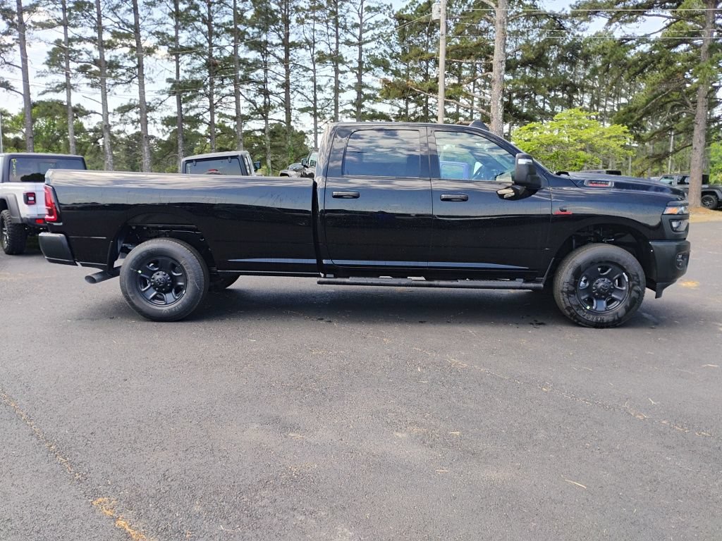 New 2026 RAM 3500 Tradesman AWD/4WD image 4