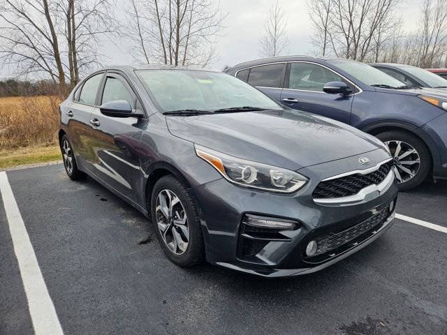 Used 2021 Kia Forte LXS image 2