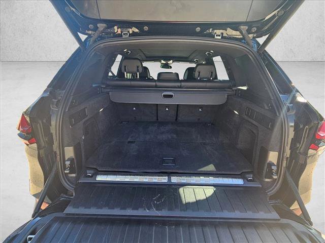 Used 2025 BMW X5 xDrive50e image 15