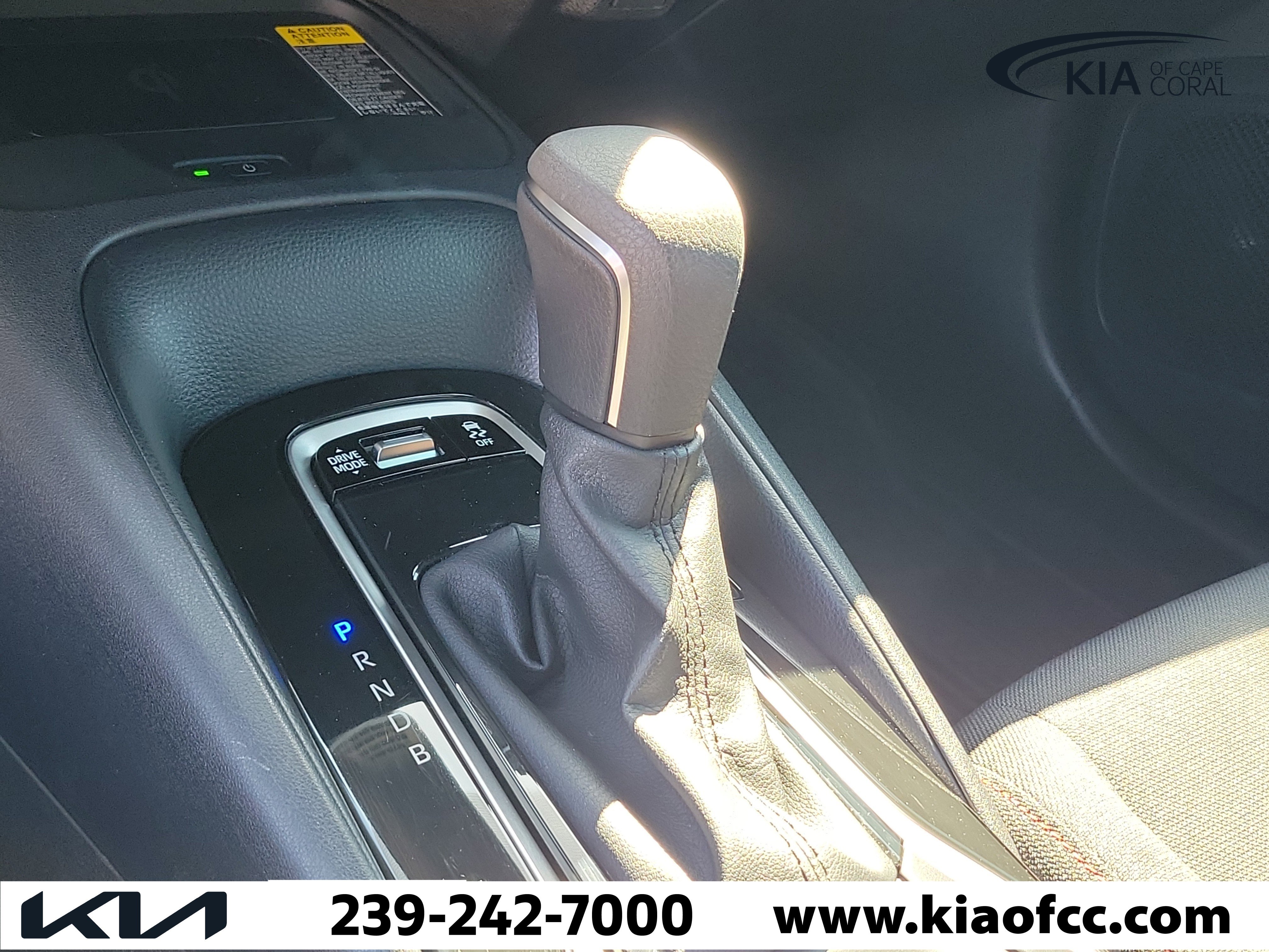 Used 2026 Toyota Corolla SE w/ SE Package FWD image 27