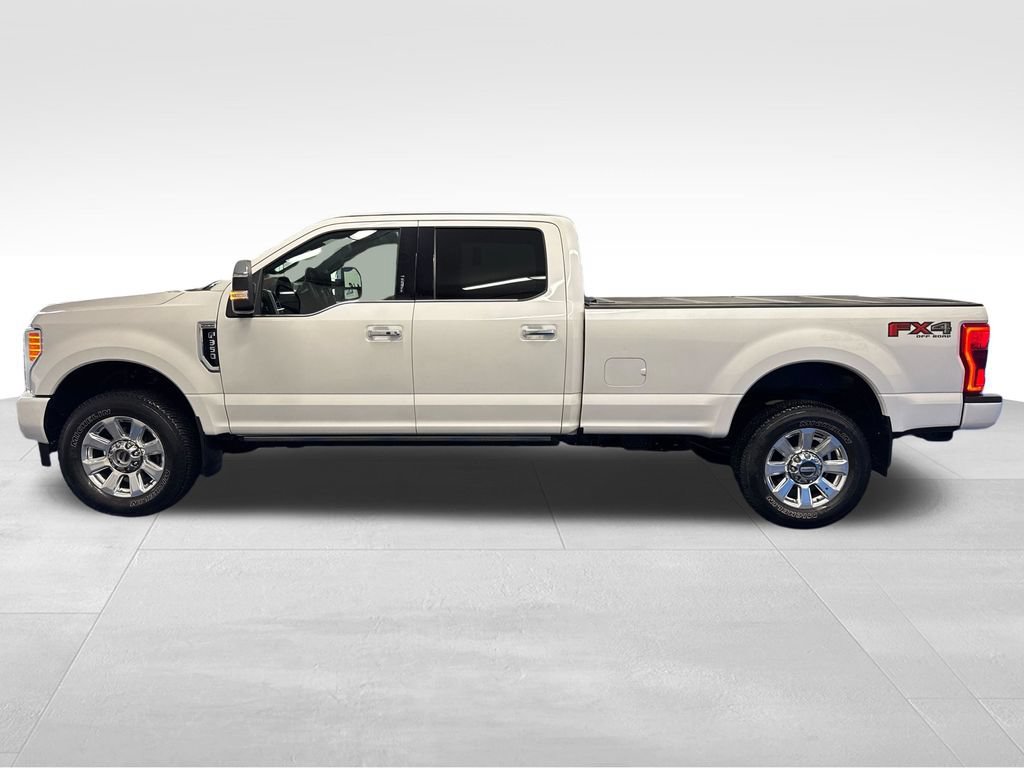 Used 2019 Ford F350 Platinum w/ FX4 Off-Road Package AWD/4WD image 2