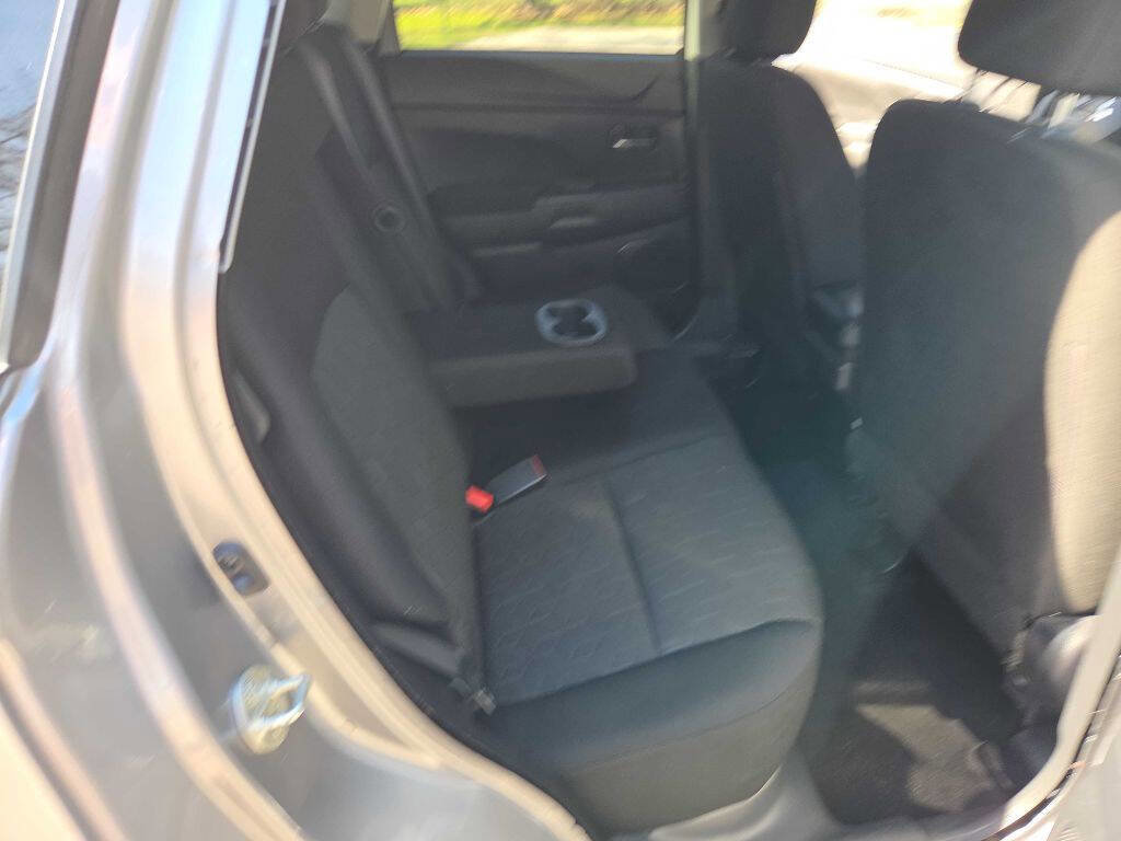 Used 2021 Mitsubishi Outlander Sport ES image 22