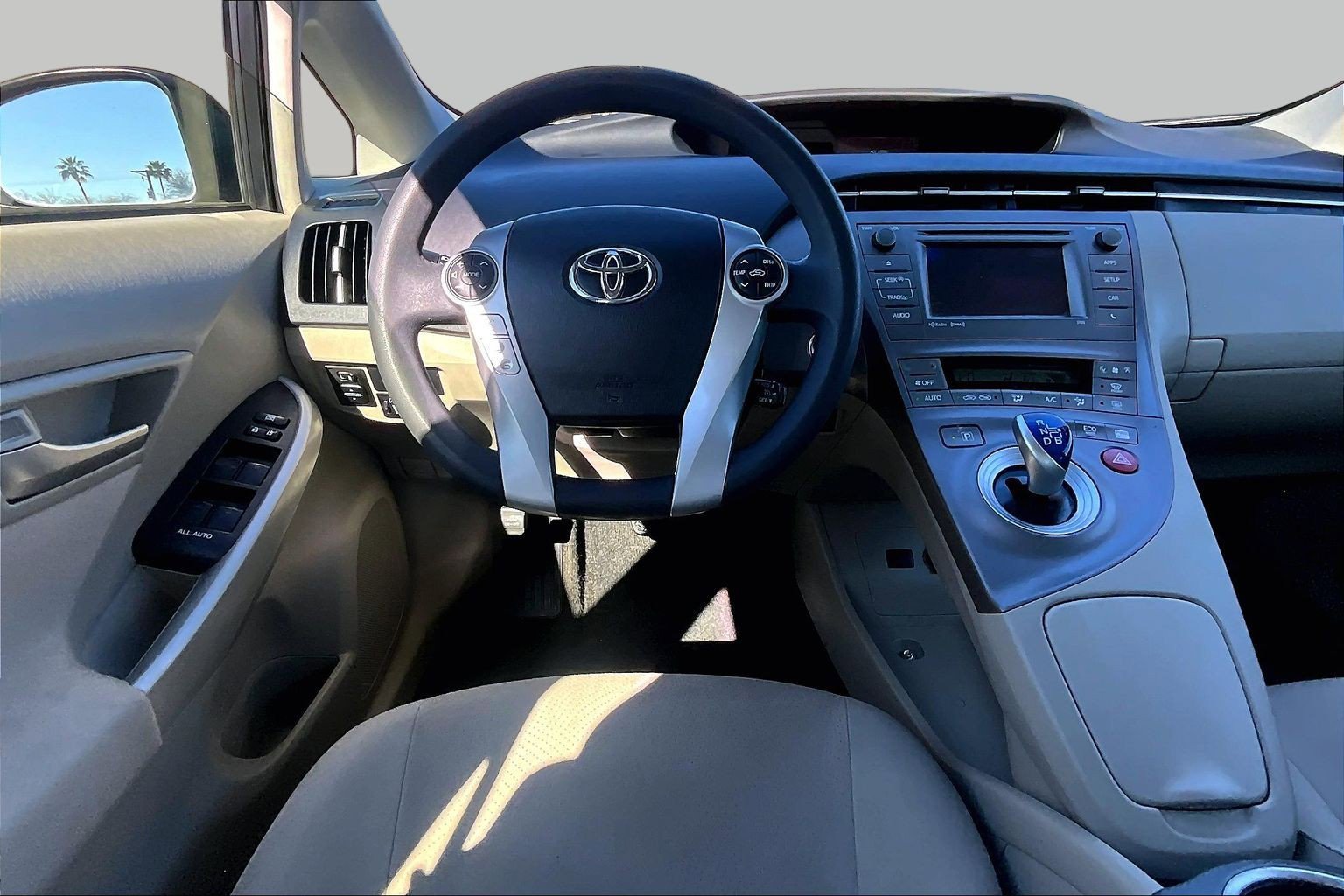 Used 2014 Toyota Prius Three FWD image 5