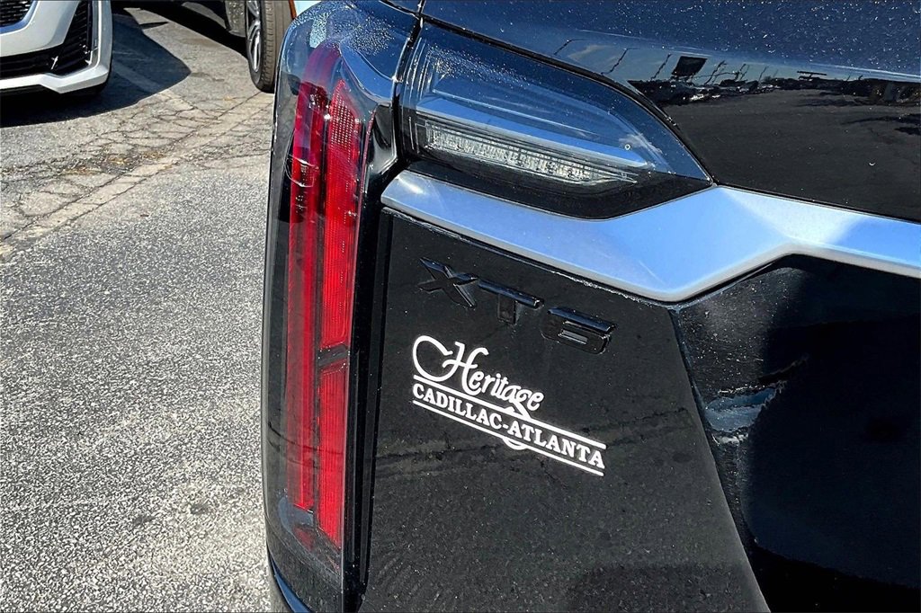 Certified 2023 Cadillac XT6 Sport w/ Platinum Package image 23