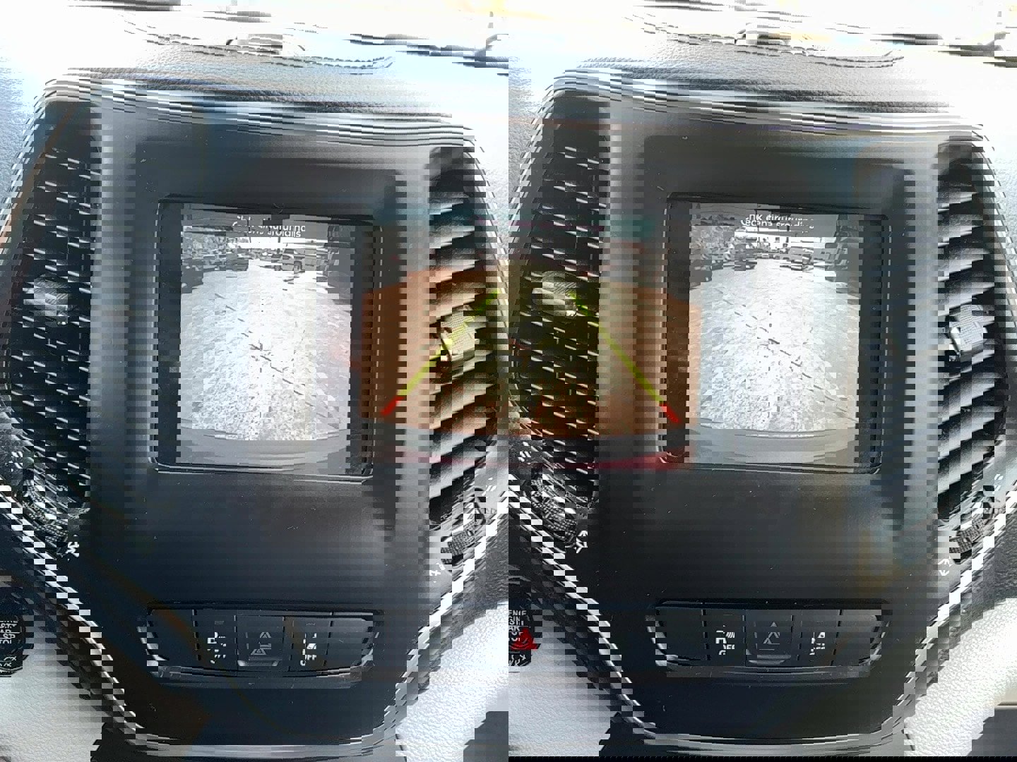 Used 2020 Jeep Cherokee Latitude Lux w/ Comfort/Convenience Group image 29