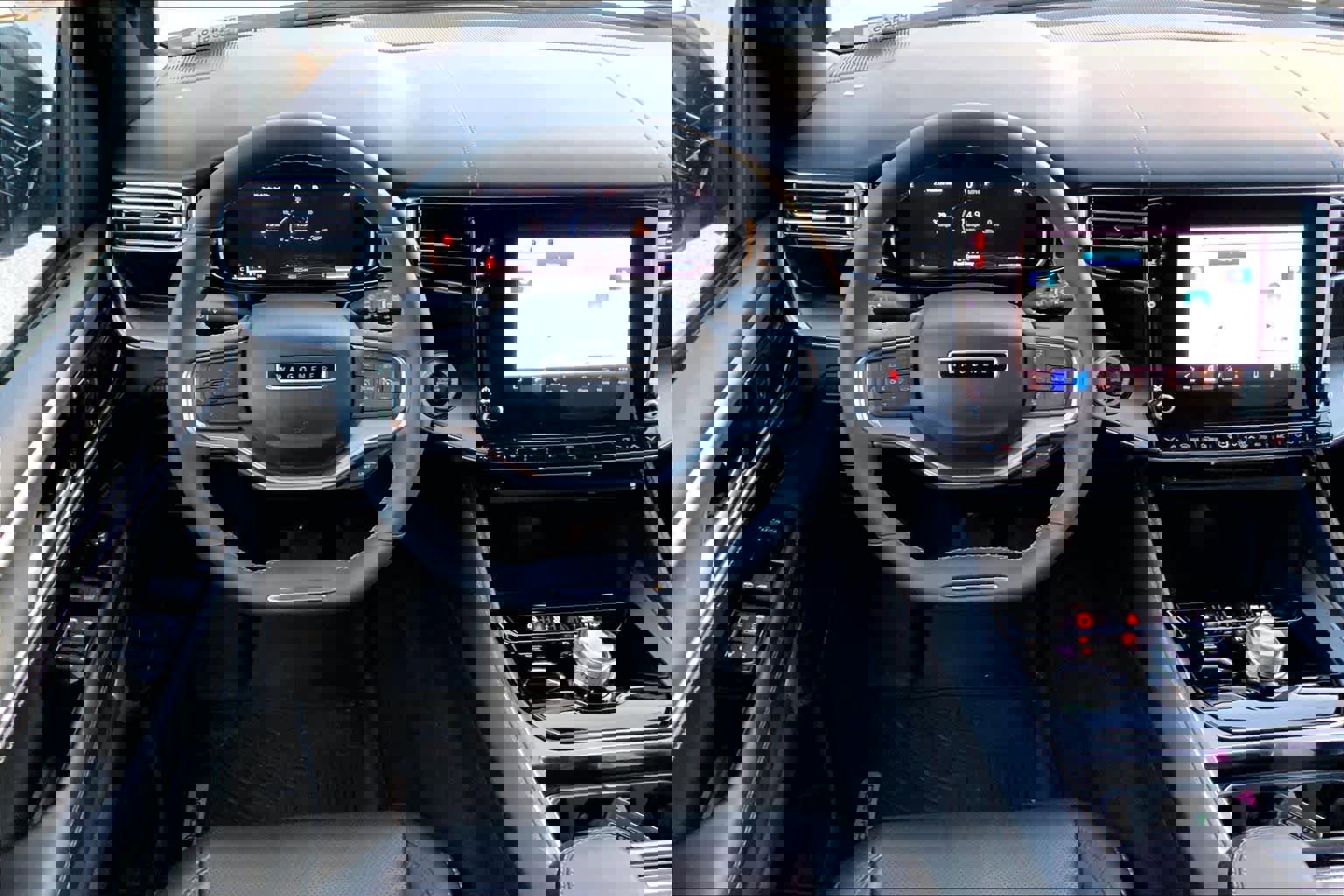 Used 2023 Jeep Wagoneer Series II image 5