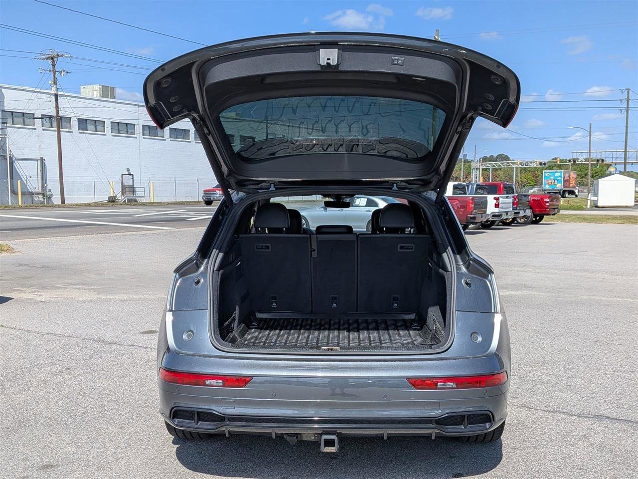 Used 2020 Audi SQ5 Prestige w/ Prestige Package image 31