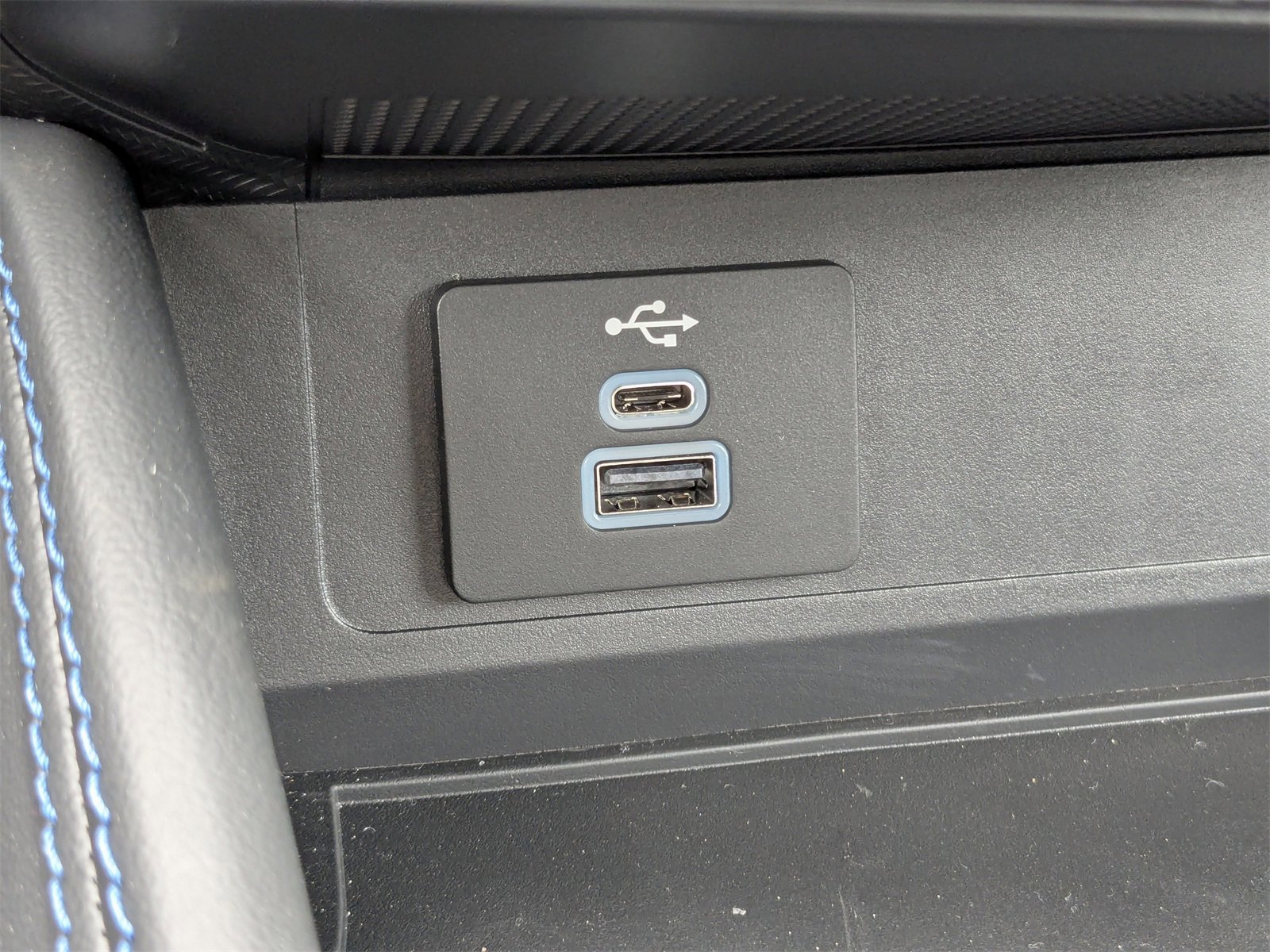 New 2025 Ford Mustang Dark Horse image 14