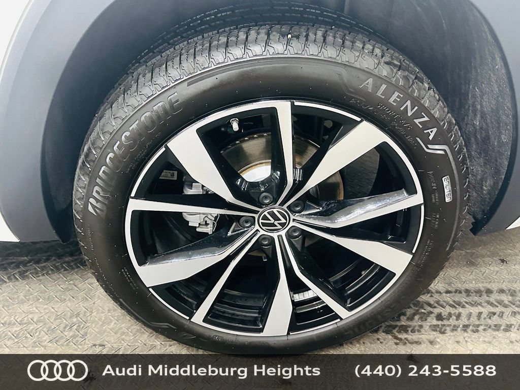 Used 2026 Volkswagen Atlas SEL Premium R-Line AWD/4WD image 33