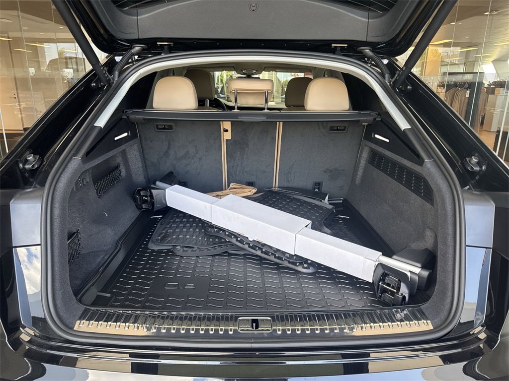 New 2025 Audi Q8 Premium Plus image 26