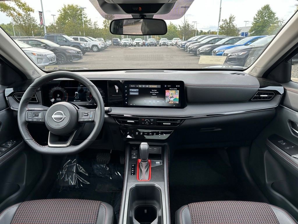 New 2025 Nissan Kicks SR w/ SR Premium Package image 17