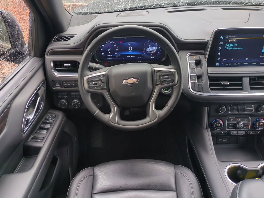 Used 2024 Chevrolet Suburban LT image 15