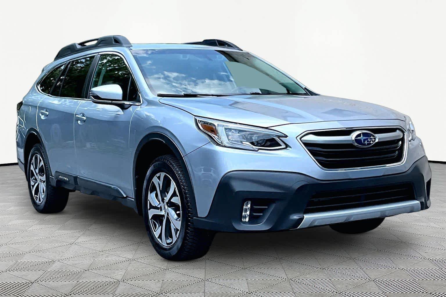 Used 2022 Subaru Outback Limited AWD/4WD image 3
