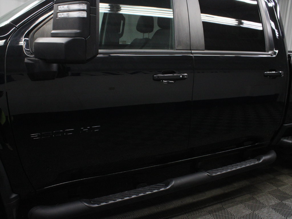 Used 2022 Chevrolet Silverado 2500 LT w/ Midnight Edition AWD/4WD image 42