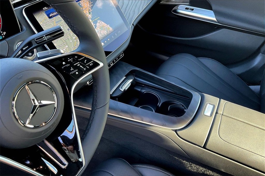 New 2026 Mercedes-Benz E 350 4MATIC Sedan image 8