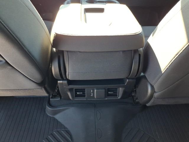 Used 2024 Chevrolet Silverado 1500 LT image 16