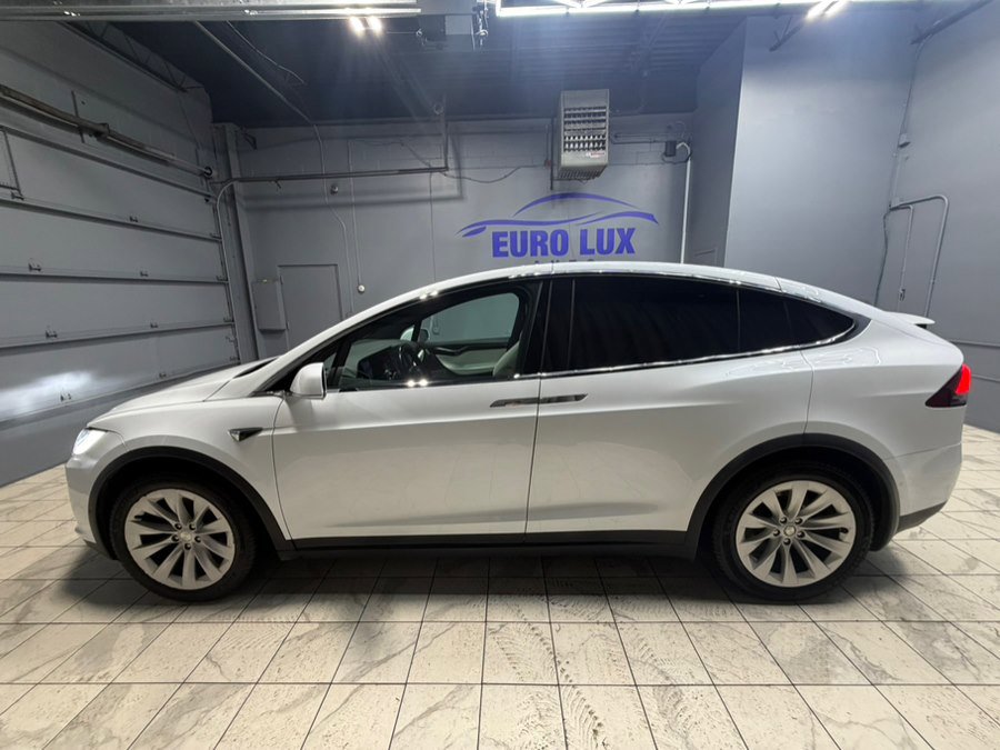 Used 2020 Tesla Model X Long Range AWD/4WD image 4