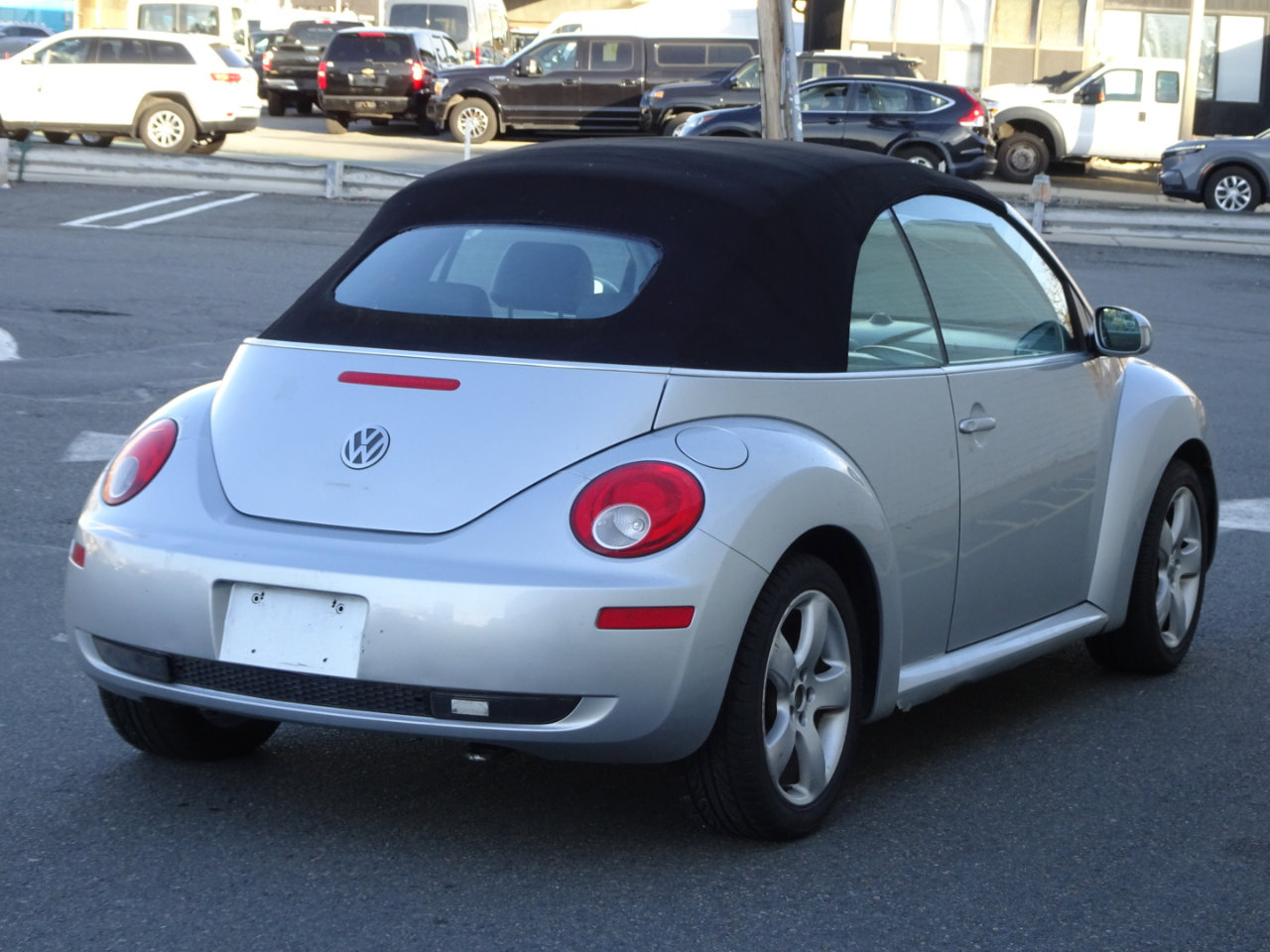 Used 2006 Volkswagen Beetle Convertible w/ Package 2 image 8