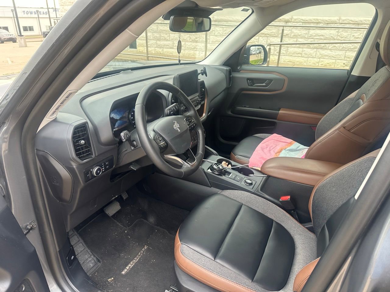 Used 2024 Ford Bronco Sport Outer Banks AWD/4WD image 13