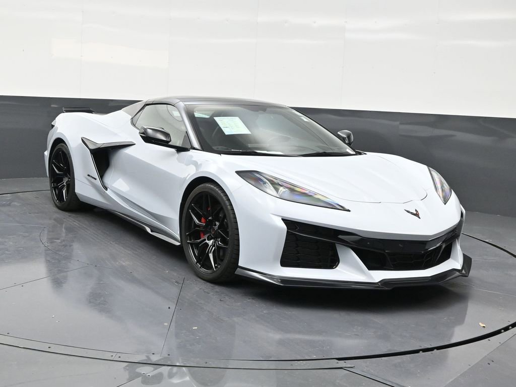 Used 2023 Chevrolet Corvette Z06 w/ Stealth Interior Trim Package image 7