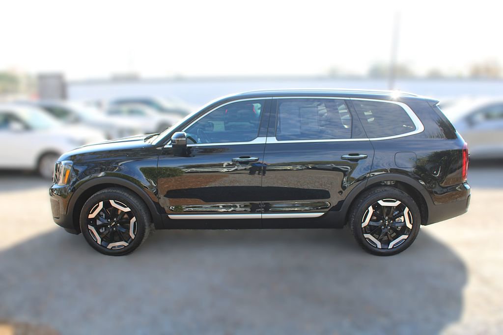 Used 2025 Kia Telluride S image 15